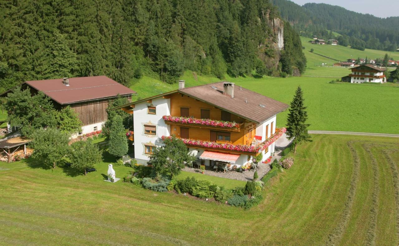 Lippnerhof Apartment Aschau Im Zillertal ภายนอก รูปภาพ